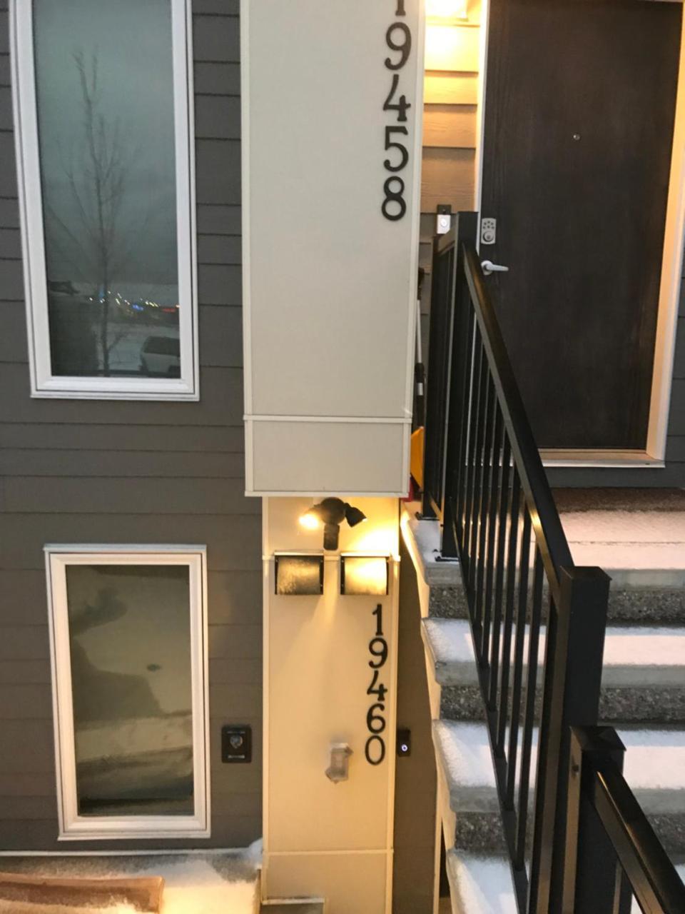 Home Sweet Condo YYC Exteriér fotografie